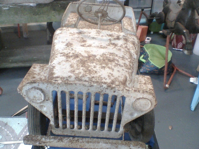 Triang jeep top pedal car